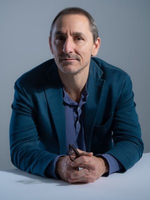 Accenture David Droga Headshot 585x780 JPG