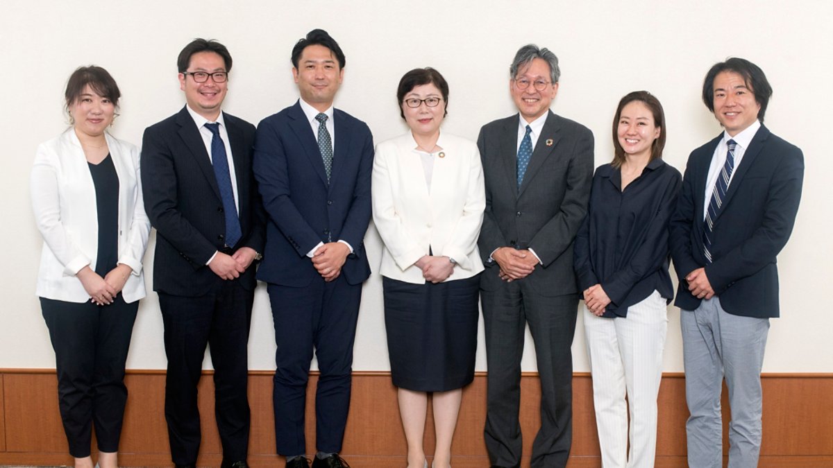 東洋大学とアクセンチュアメンバー