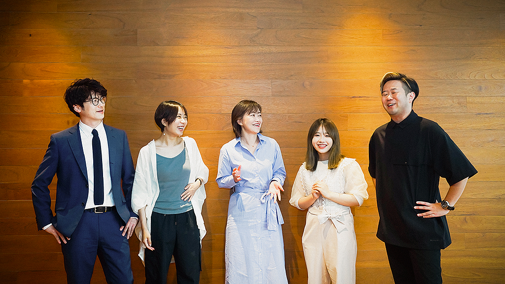 (写真左から)可児、今村、グラミン日本髙橋理事、中村、加藤